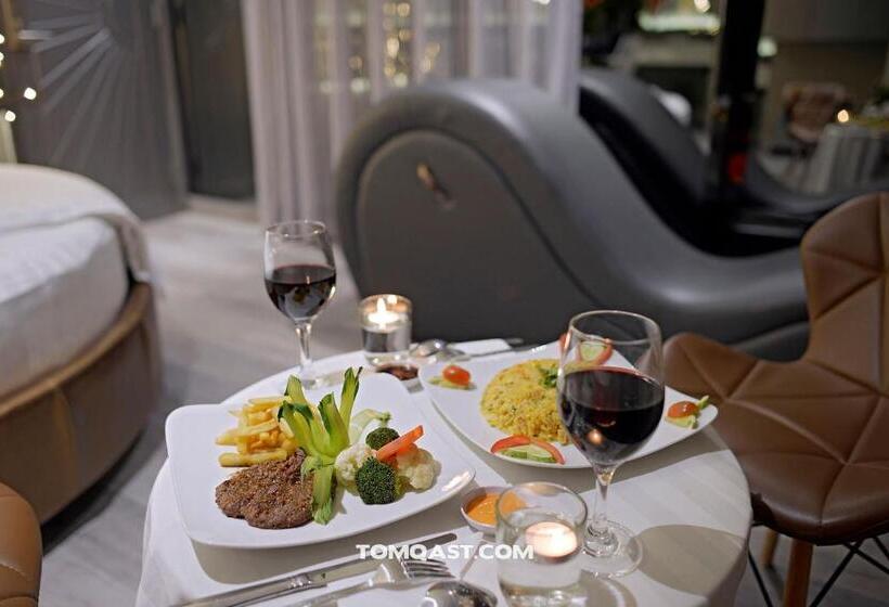 اتاق لوکس, Bonita Boutique