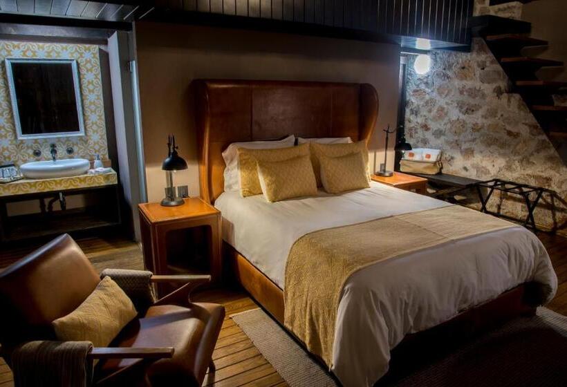 家庭间, Hacienda Tovares