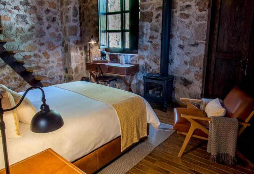 家庭间, Hacienda Tovares