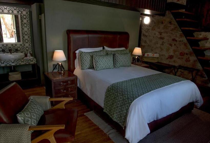 家庭间, Hacienda Tovares