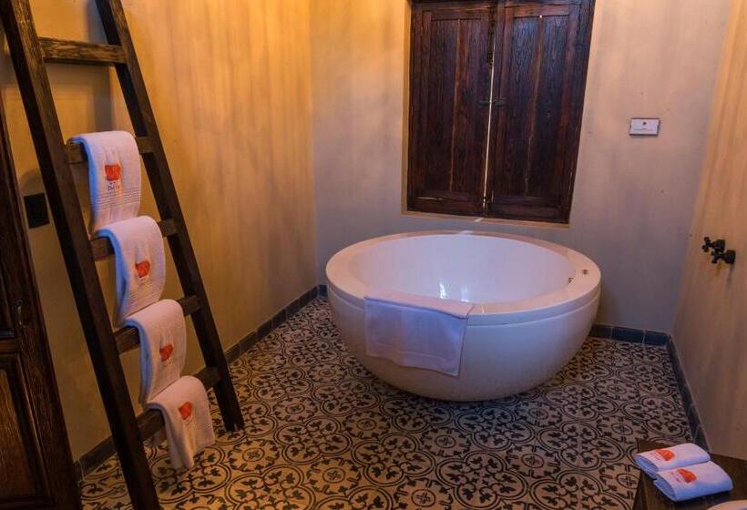 带露台的套间, Hacienda Tovares