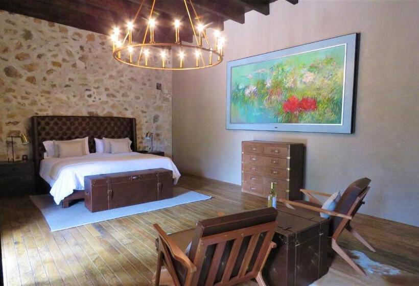 豪华套房, Hacienda Tovares