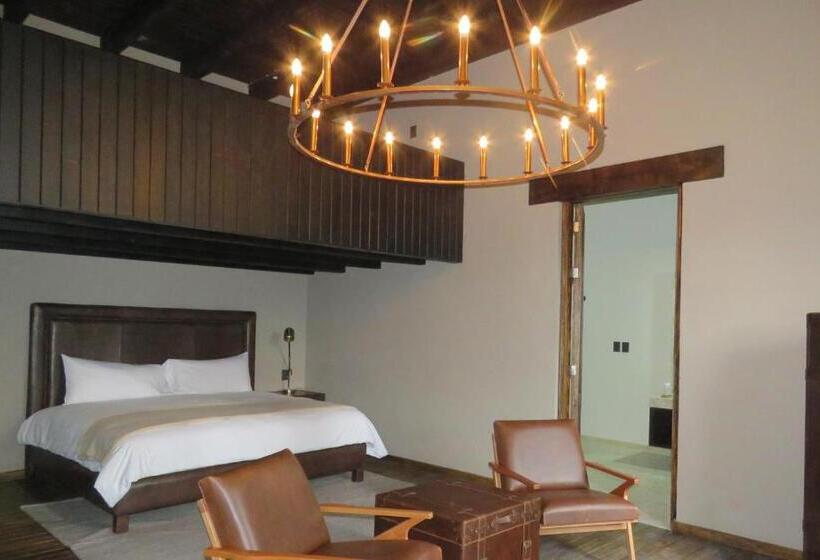 家庭套房, Hacienda Tovares