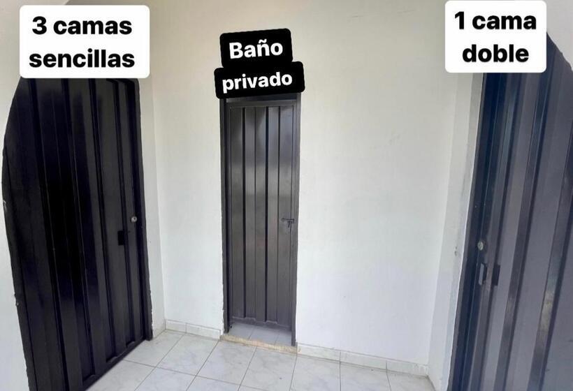 غرفة عائلية, Los Balcones