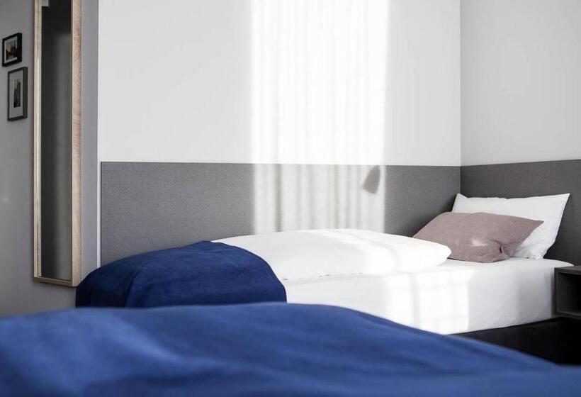 חדר סטנדרט לשלושה, Stadtrandzimmer