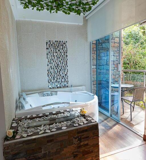 סוויטה נשיאותית, Libertg Hotels Spa