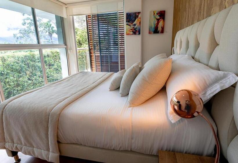 חדר סטנדרט לשלושה, Libertg Hotels Spa