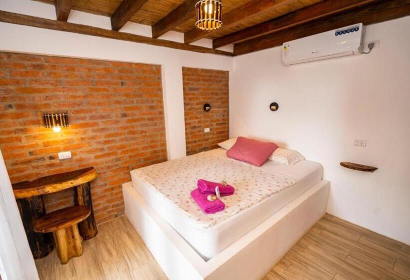 سوییت خانوادگی, Ganso & Búho