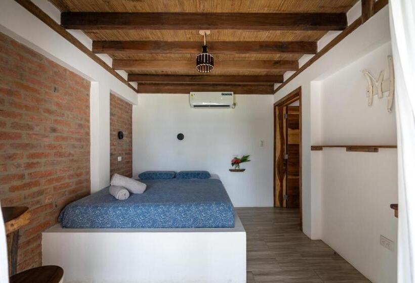 سوییت خانوادگی, Ganso & Búho