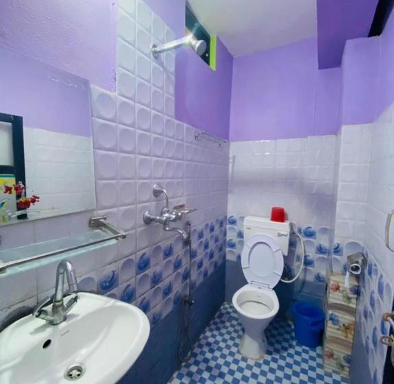 اتاق استاندارد, Himchuli Guest House