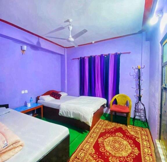 اتاق استاندارد, Himchuli Guest House