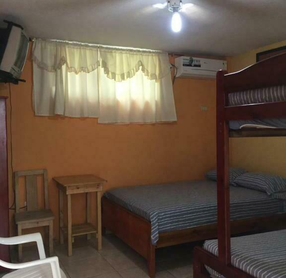 اتاق خانوادگی, Hostal Sarai