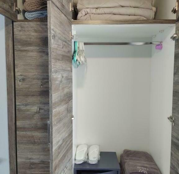 带1个卧室的高级公寓, Celeste Deluxe Apartments