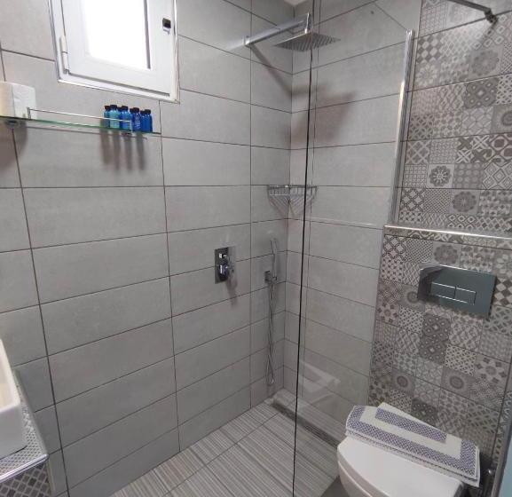 디럭스 스튜디오, Celeste Deluxe Apartments