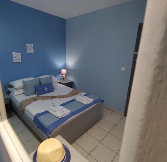 标准工作室, Celeste Deluxe Apartments