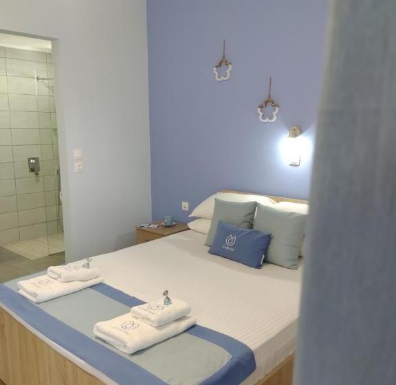 스탠다드 스튜디오, Celeste Deluxe Apartments