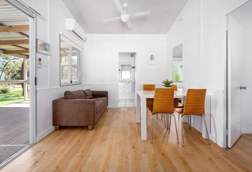 کابین, Koala Shores Holiday Park