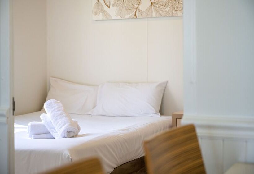 کابین, Koala Shores Holiday Park