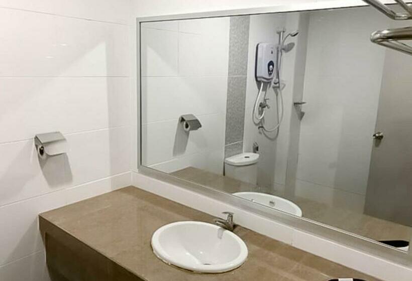 اتاق لوکس سه تخته, Myangkasa Akademi & Resort Langkawi