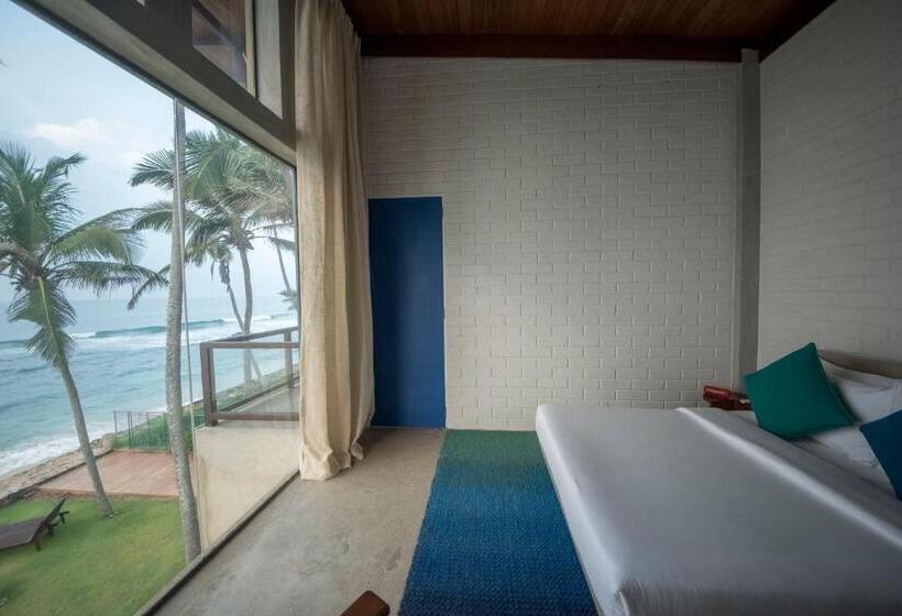 스위트, The Southern Gate