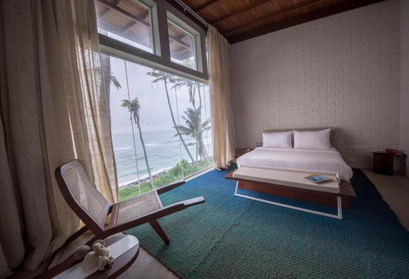 스위트, The Southern Gate