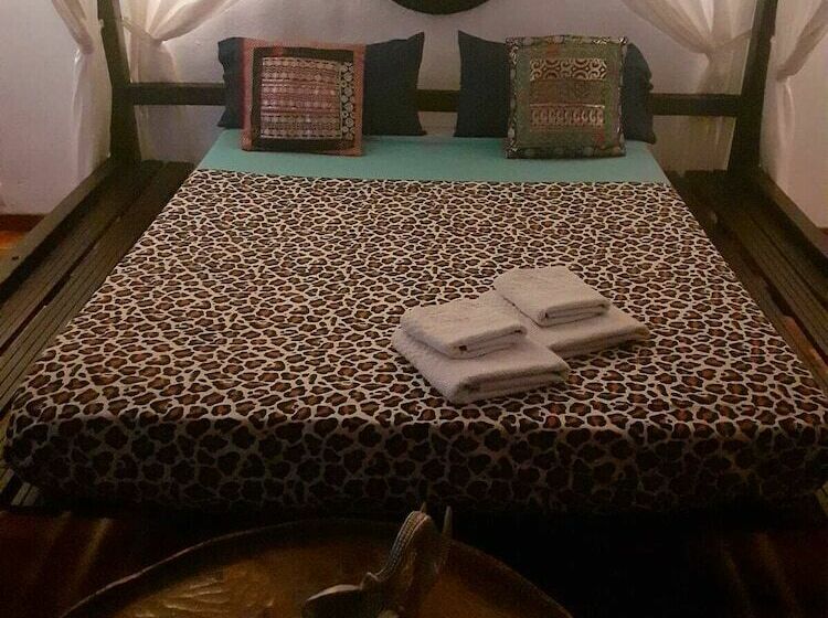 اتاق رمانتیک, Can Maravilla