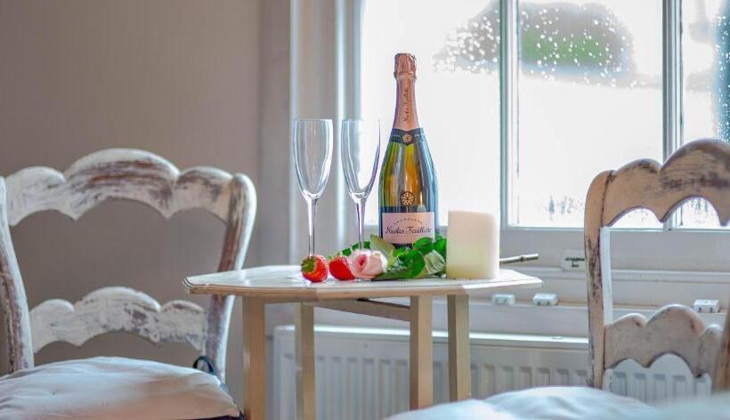 חדר סופריור עם מיטת קינג, Maison50