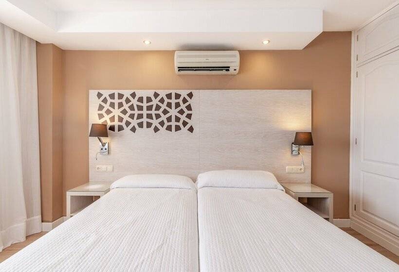 Апартаменты 1 Спальня Боковой Вид на Море, Puerto Azul Marbella