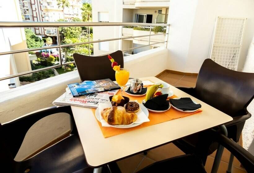 Апартаменты 1 Спальня Боковой Вид на Море, Puerto Azul Marbella