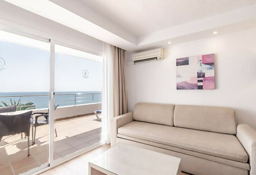 オーシャンビューのスーペリアー１ベッドルームアパートメント, Puerto Azul Marbella