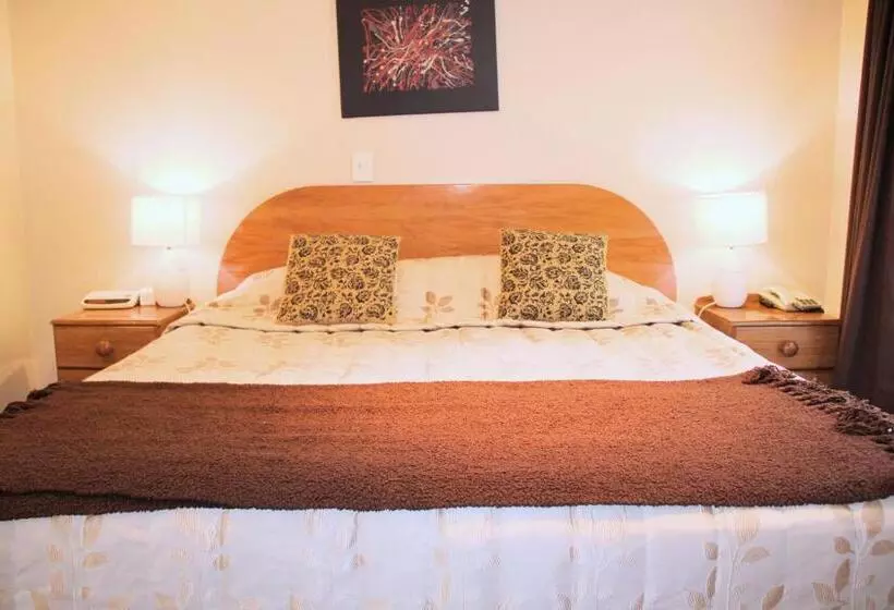 １ベッドルームのスーペリアアパートメント, Bush Inn Court Motel