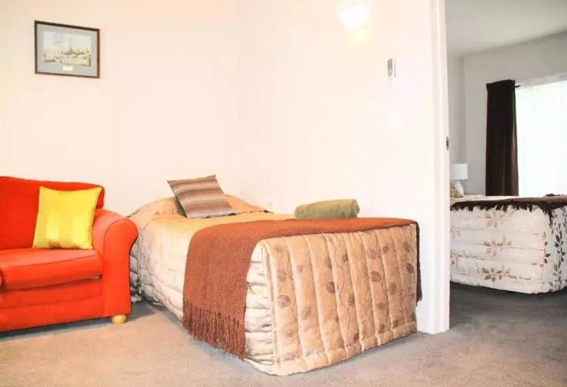 １ベッドルームのスーペリアアパートメント, Bush Inn Court Motel