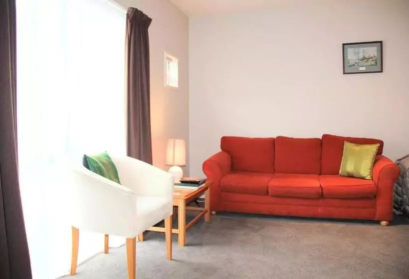 １ベッドルームのスーペリアアパートメント, Bush Inn Court Motel