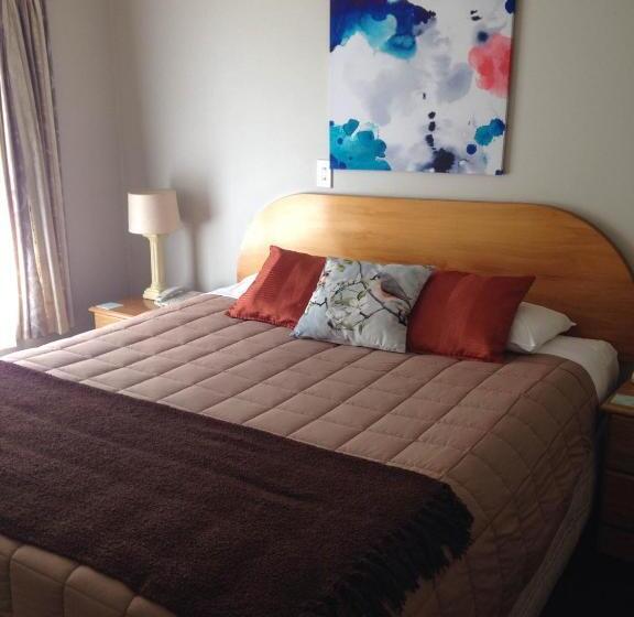 Апартаменты 2 Спальни, Bush Inn Court Motel