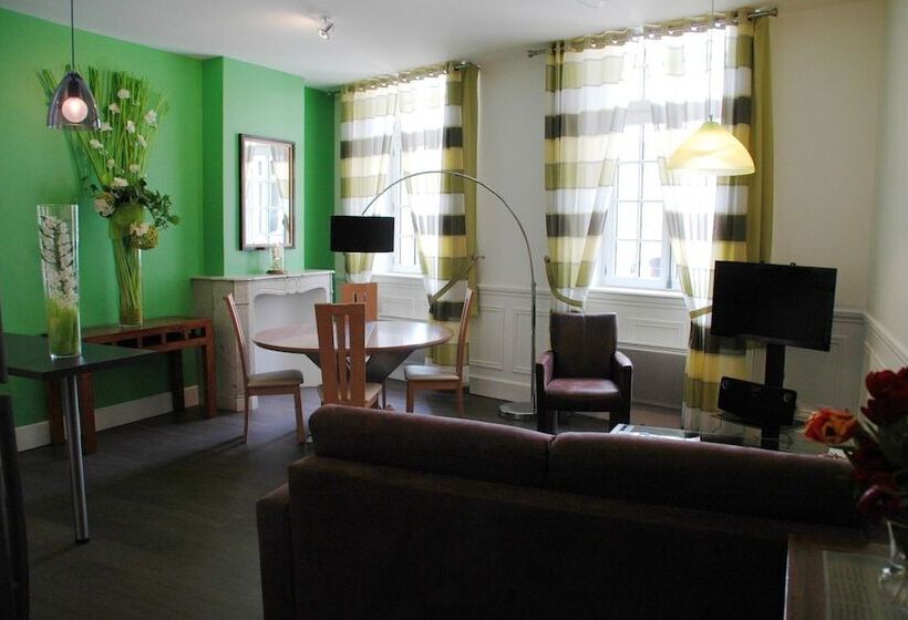 带2个卧室的高级公寓, Appartements Du Beffroi