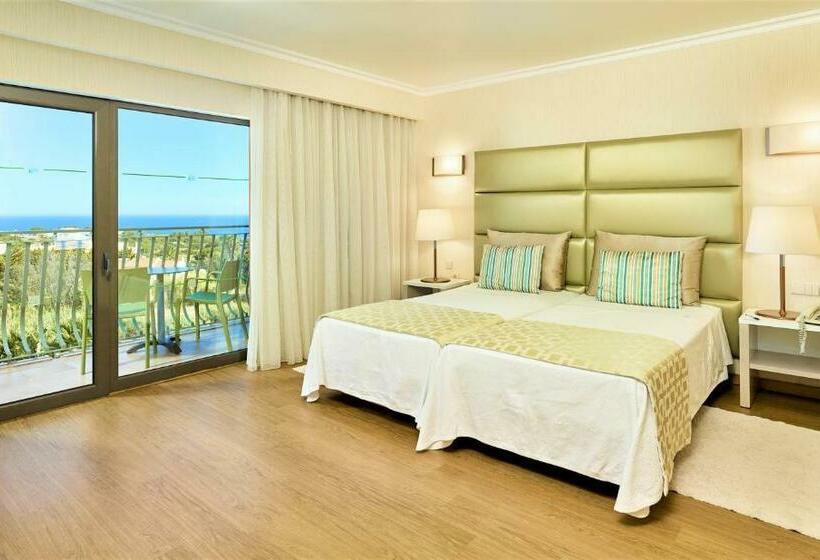 带海景的复工套房, Baia Grande