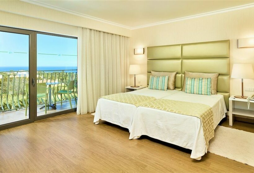 带海景的复工套房, Baia Grande