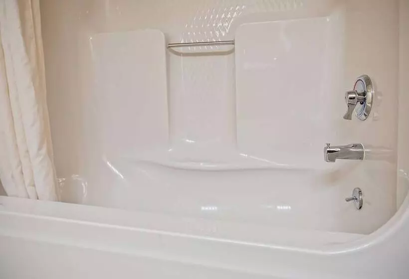 سوییت, Best Western Center Pointe Inn