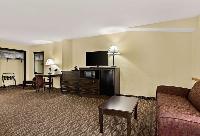 جناح, Best Western Center Pointe Inn