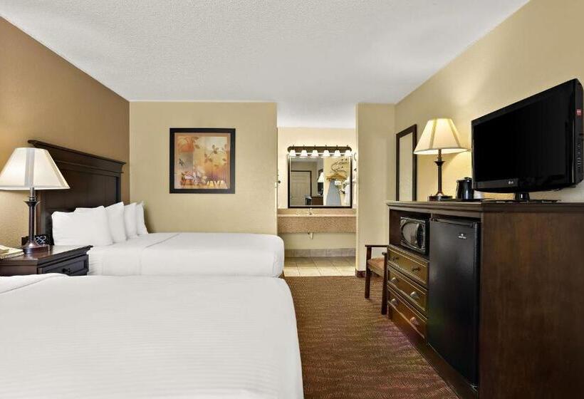 غرفه قياسيه سريرين مزدوجين, Best Western Center Pointe Inn