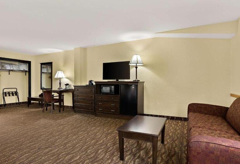 جناح, Best Western Center Pointe Inn