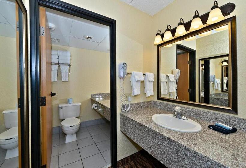 جناح سرير كينج, Best Western Center Pointe Inn