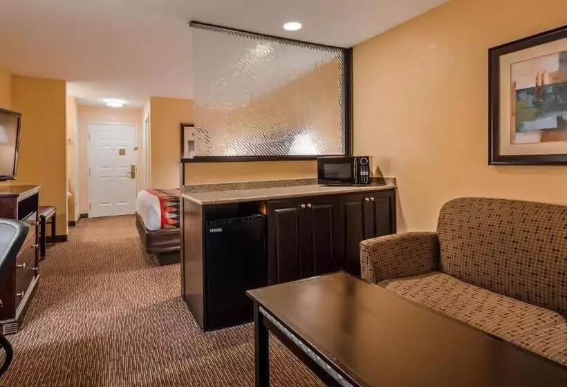 キングサイズベッドのスイートルーム, Best Western Plus Bessemer