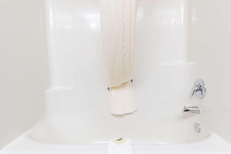 带大床的套房, Best Western Plus Fernie Mountain Lodge