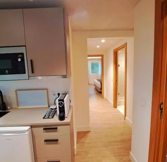 Standard Studio, Puerta Santander