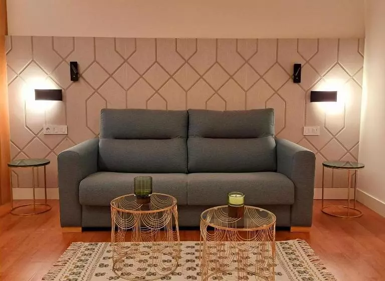 Suite, Puerta Santander