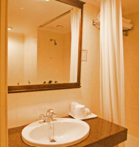 Номер Deluxe, Clarks Khajuraho