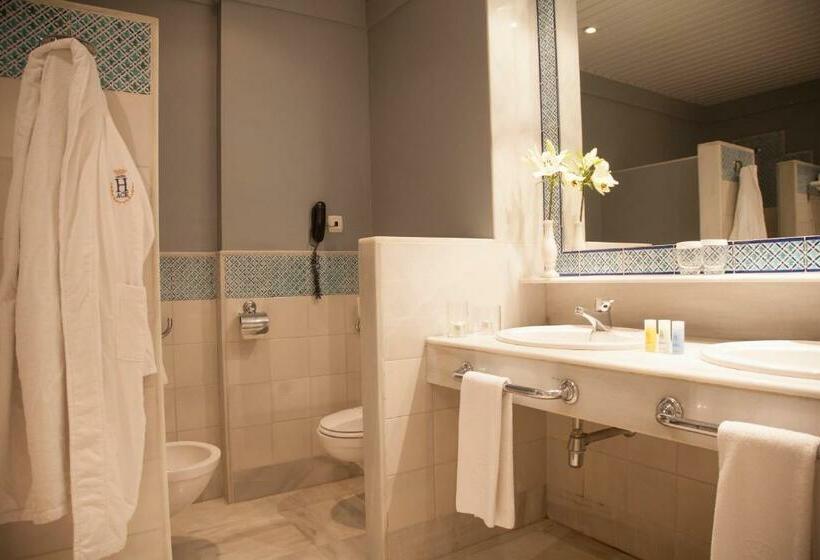 高级大房间, Duque De Najera