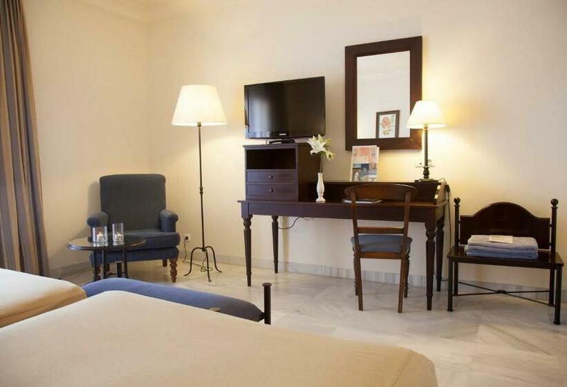 高级大房间, Duque De Najera