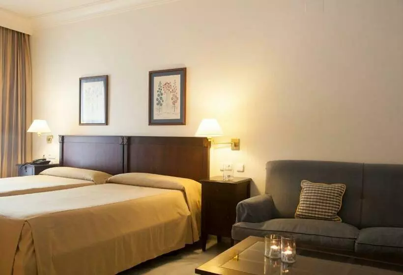 Superior-Zimmer, Duque De Najera